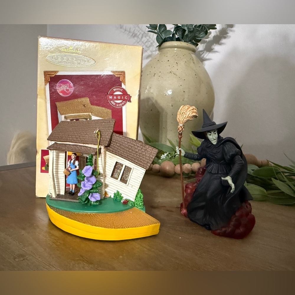 Hallmark Wizard of Oz Ornament Set - Over the rainbow and the Wicked Witch